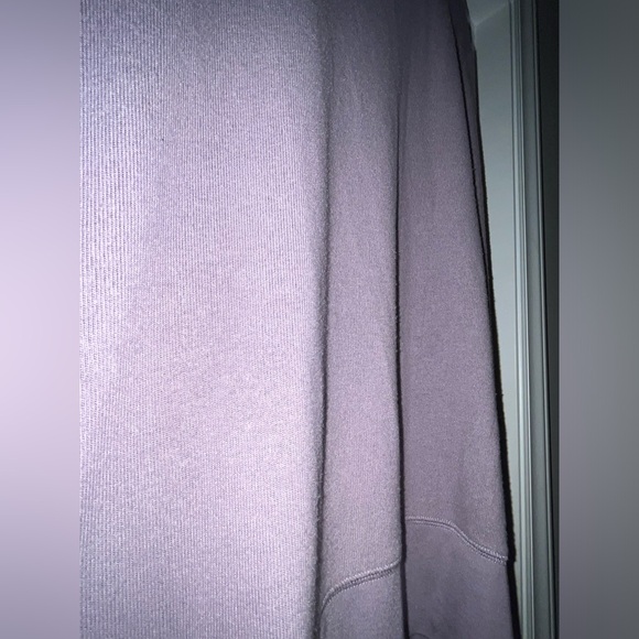 π§π½ββοΈ Alo Yoga Pullover Glimpse Top - Lavender - Sz Medium - Picture 6 of 9